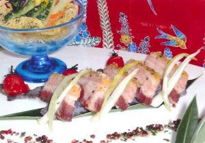 沖縄野菜と豚三枚肉コラボレーション