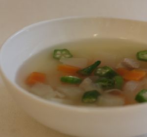 野菜とマグロのスープ