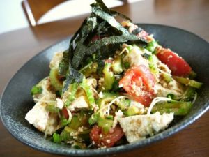 ゴーヤの豆腐とトマトの梅おかか和え 沖縄料理レシピなら おきレシ